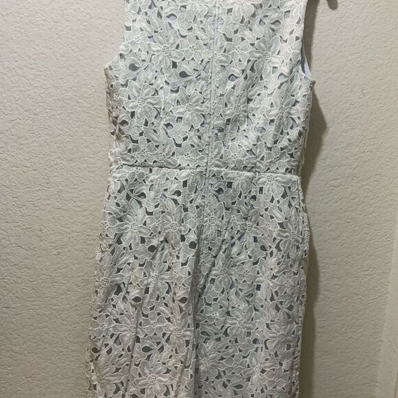 New LOFT White Floral Lace Overlay V-Neck Dress Size 0P $118 - Picture 6 of 8
